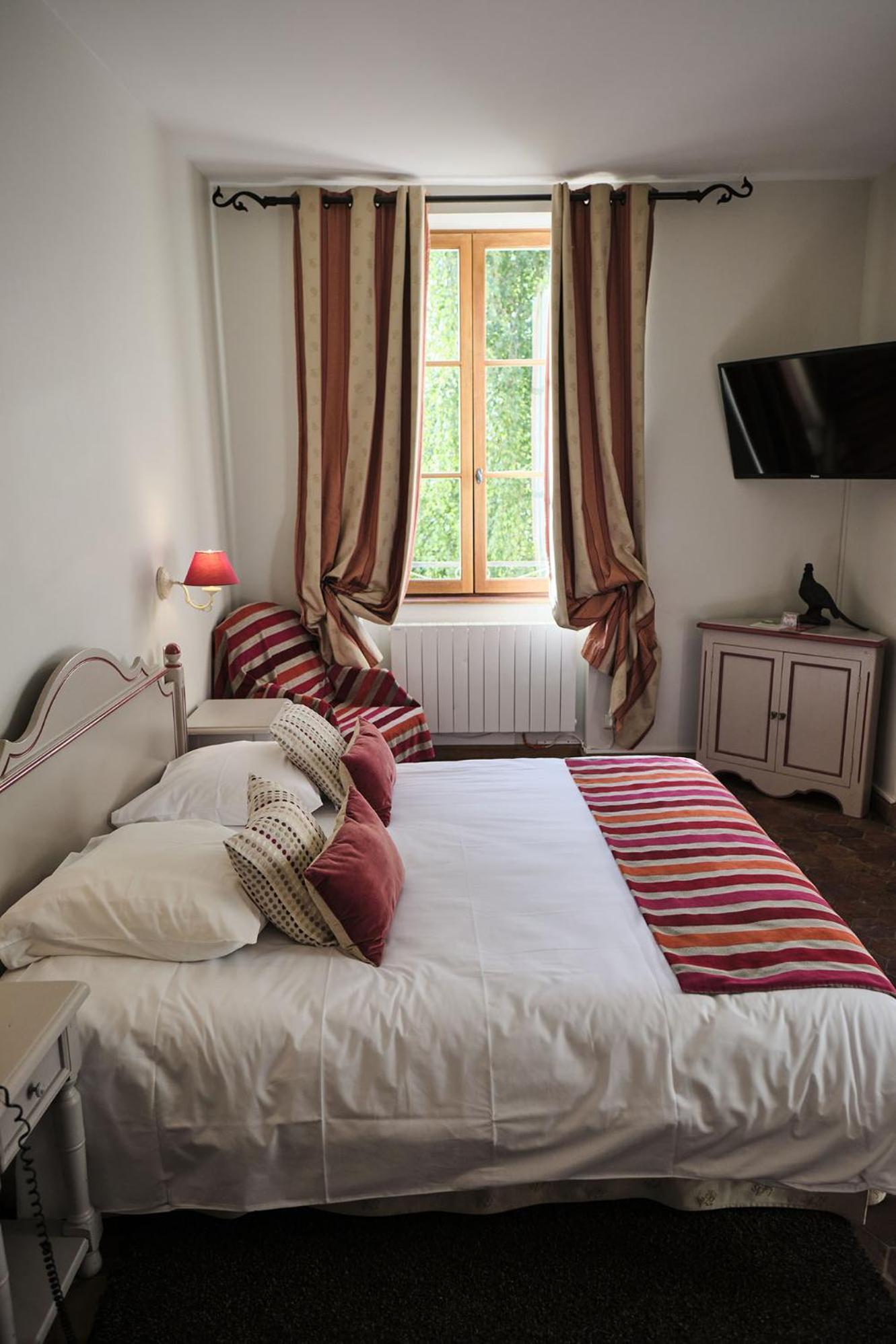 Hostellerie De La Tour D'Auxois Saulieu Zewnętrze zdjęcie