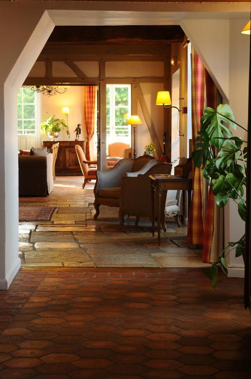 Hostellerie De La Tour D'Auxois Saulieu Zewnętrze zdjęcie